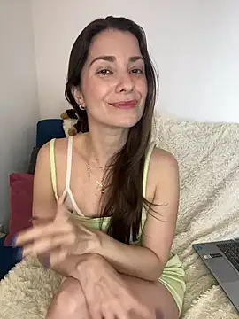 natashakinski online show from 04-10-26, 07:40