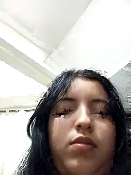 violetascottt online show from 04-11-26, 08:02