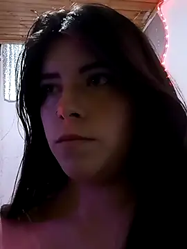 Snapshot of Leiiidy chatting on 03-21-26, 08:12 Leiiidy online show from 03-21-26, 08:12