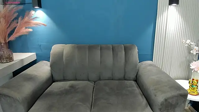 violetandrade online show from 04-18-26, 07:12