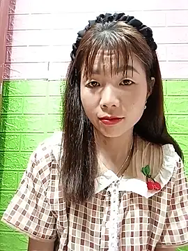AmyLinee01 online show from 06-18-26, 11:58