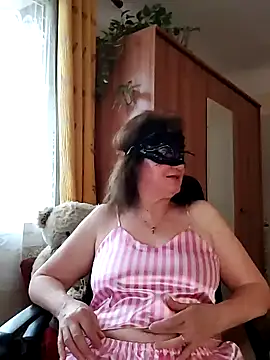 Chrismaturefrench online show from 03-28-26, 04:28