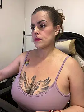 MiaHotboobs online show from 05-17-26, 09:06
