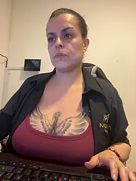 MiaHotboobs online show from 05-30-26, 07:16