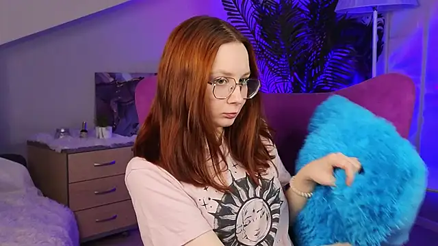 ShylaWelk online show from 03-24-26, 02:00