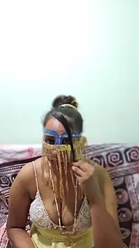 Snapshot of Cutielive chatting on 03-22-26, 01:31 Cutielive online show from 03-22-26, 01:31