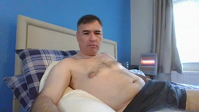 Snapshot of Pauly_Andrew chatting on 03-22-26, 02:09 Pauly Andrew online show from 03-22-26, 02:09