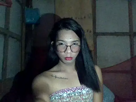 Snapshot of Lady_trix01 chatting on 04-16-26, 06:03 Lady trix01 online show from 04-16-26, 06:03