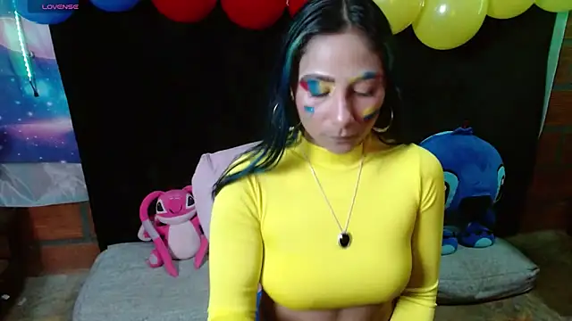 CataLopezzz online show from 06-18-26, 01:50