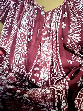 Snapshot of itz-priya chatting on 04-06-26, 05:08 itz-priya online show from 04-06-26, 05:08