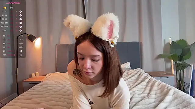 Snapshot of Lana_VeeE chatting on 04-01-26, 02:47 Lana VeeE online show from 04-01-26, 02:47