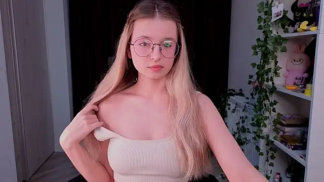 aviaveavii online show from 05-11-26, 06:38