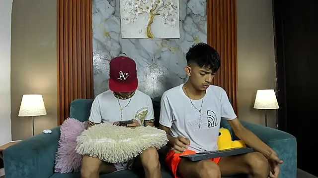 PINKY BOYS1 online show from 03-23-26, 01:15