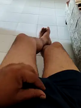 B S0051 online show from 04-08-26, 02:11