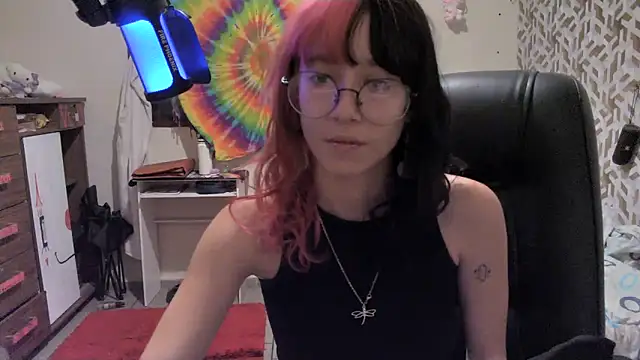 Moon  online show from 04-25-26, 12:57