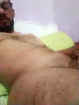Snapshot of Alimohamed08 chatting on 05-15-26, 10:50 Alimohamed08 online show from 05-15-26, 10:50