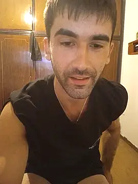 Snapshot of Tomasselo chatting on 04-04-26, 05:32 Tomasselo online show from 04-04-26, 05:32