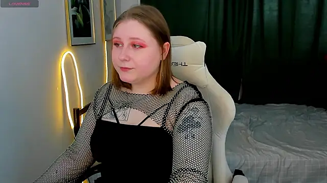 KatieGarsiaa online show from 03-23-26, 10:08