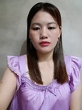 Snapshot of meg_06 chatting on 06-09-26, 02:23 meg 06 online show from 06-09-26, 02:23