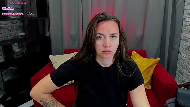 Domirelle online show from 06-08-26, 04:02