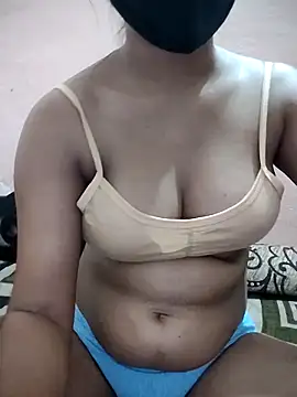 Snapshot of Wild_Kiara chatting on 04-22-26, 04:19 Wild Kiara online show from 04-22-26, 04:19