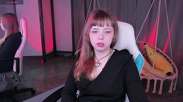 LeonaHicks online show from 04-12-26, 06:07