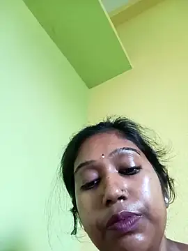 bannerjeesneha20 online show from 04-22-26, 02:03