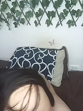 Snapshot of lizeth_wong chatting on 06-14-26, 01:25 lizeth wong online show from 06-14-26, 01:25