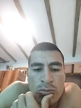 Snapshot of EdwiinR chatting on 03-28-26, 06:29 EdwiinR online show from 03-28-26, 06:29