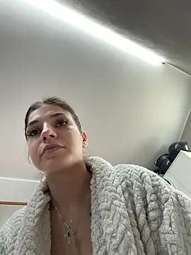 christahot online show from 04-13-26, 12:32