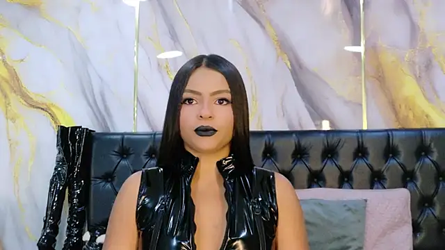 LindaFrancoo online show from 06-10-26, 04:06