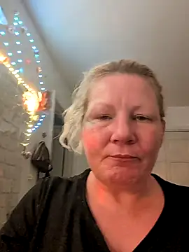 trippsgotlips online show from 05-27-26, 01:41