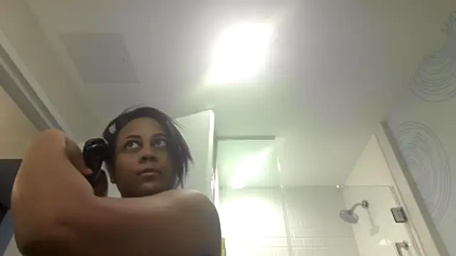 Snapshot of biancadoesit chatting on 04-02-26, 09:56 biancadoesit online show from 04-02-26, 09:56