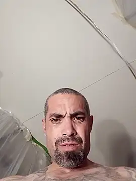 Snapshot of wesstfine chatting on 04-10-26, 05:34 wesstfine online show from 04-10-26, 05:34