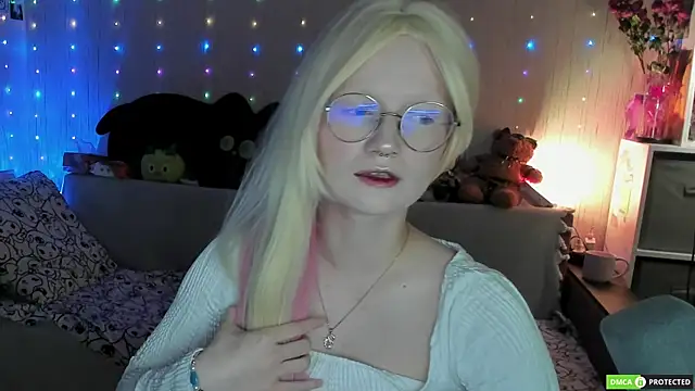 JulietFisher online show from 06-13-26, 02:48