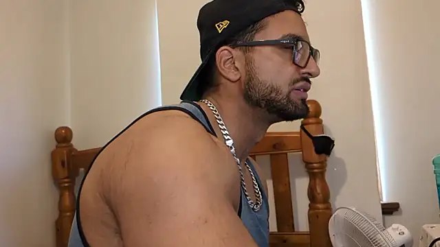 Snapshot of robin103666 chatting on 04-02-26, 08:34 robin103666 online show from 04-02-26, 08:34