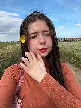 leiawifey online show from 04-10-26, 01:49
