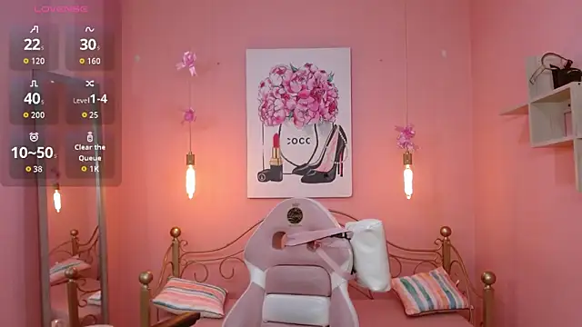 Snapshot of Channtal_x chatting on 04-11-26, 03:22 Channtal x online show from 04-11-26, 03:22