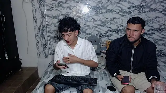 Snapshot of escanor_ar chatting on 03-26-26, 10:15 escanor ar online show from 03-26-26, 10:15