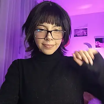 Snapshot of Nyxara- chatting on 04-22-26, 11:17 Nyxara- online show from 04-22-26, 11:17