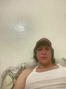 Snapshot of Ashwak_trans chatting on 04-05-26, 01:03 Ashwak trans online show from 04-05-26, 01:03