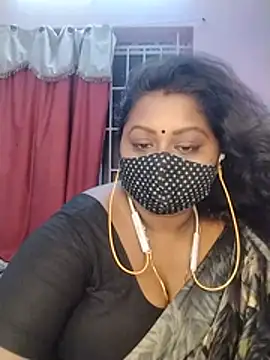 Snapshot of Tamil-Dhara chatting on 06-12-26, 03:44 Tamil-Dhara online show from 06-12-26, 03:44