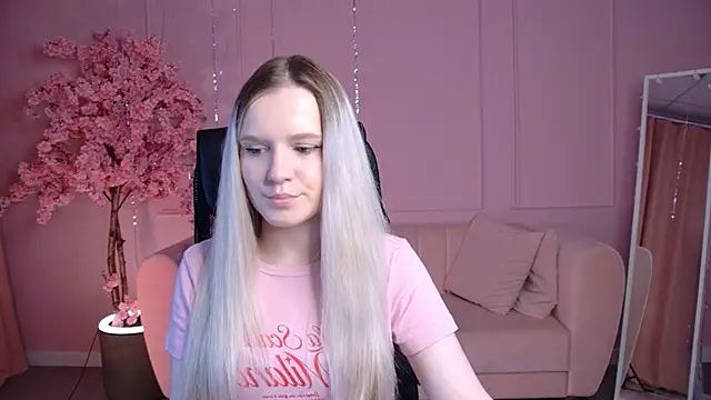 SherriButlers online show from 05-06-26, 05:25