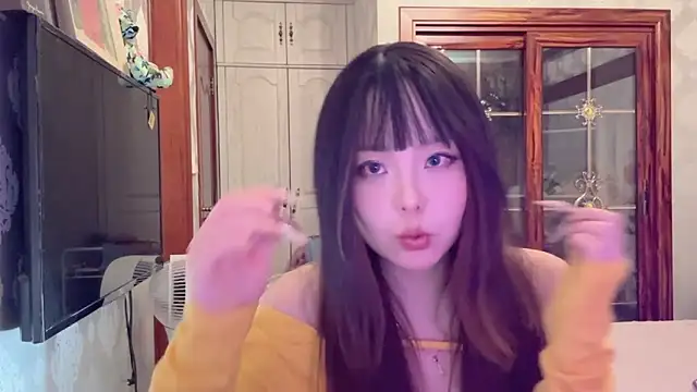 thelittlexx online show from 04-22-26, 07:44