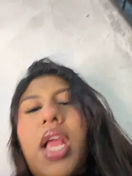 Snapshot of Daphnie_Foxx chatting on 03-31-26, 01:40 Daphnie Foxx online show from 03-31-26, 01:40