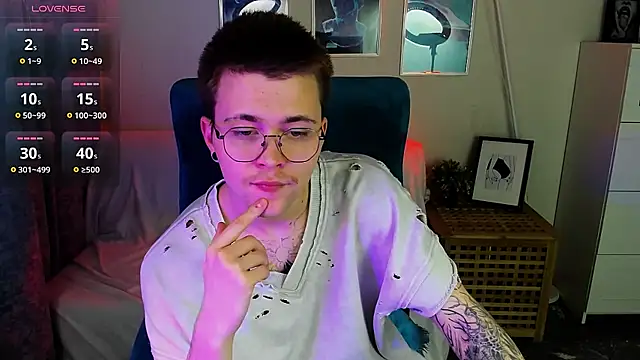 Thomas Norton online show from 05-13-26, 10:06