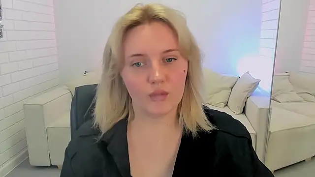 KathyBriggs online show from 04-03-26, 05:27