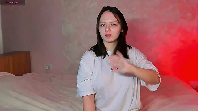 miss teasee online show from 04-23-26, 10:14