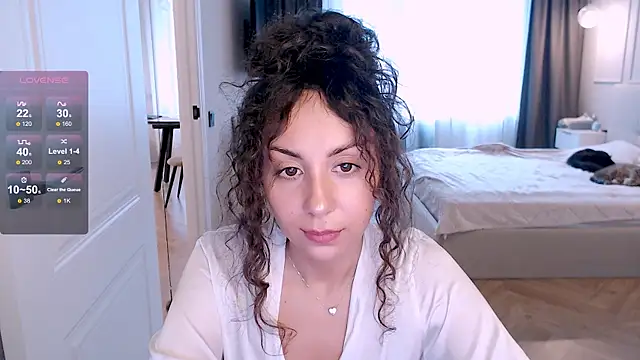 curly jade  online show from 06-24-26, 04:06