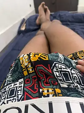 like a nud online show from 06-04-26, 05:08